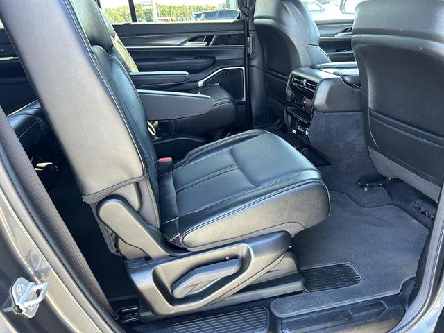 Used 2024 Jeep Wagoneer Series II image 25