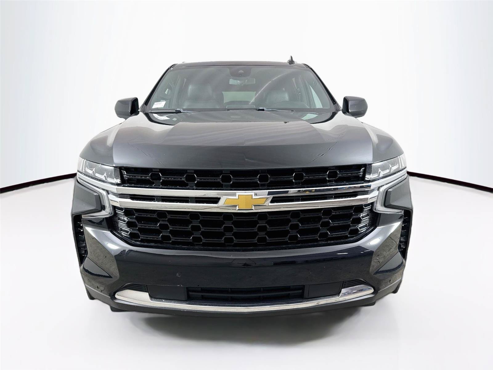 Used 2024 Chevrolet Suburban LS RWD image 10