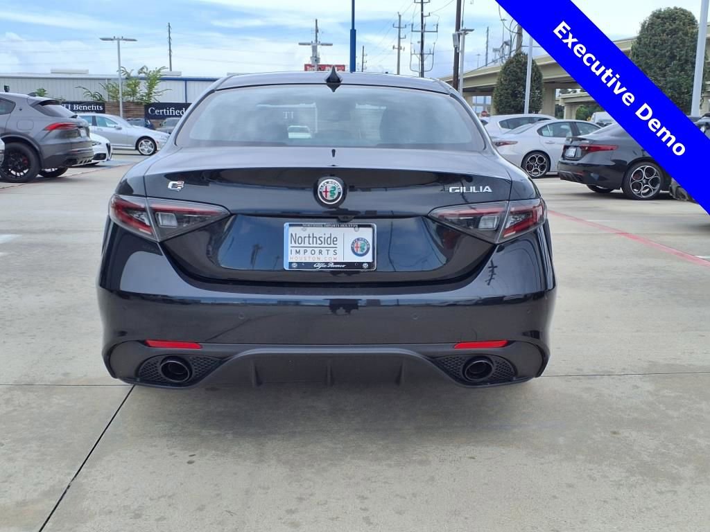 New 2025 Alfa Romeo Giulia w/ Driving Assist Package RWD image 8