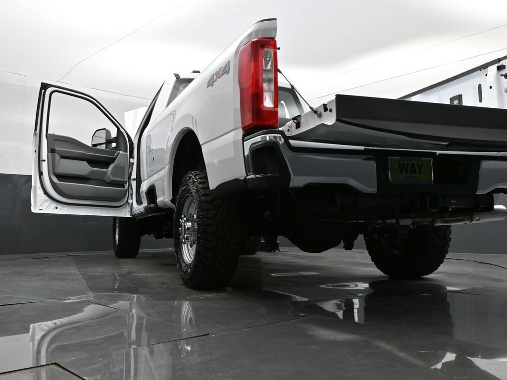 New 2026 Ford F250 XL AWD/4WD image 32