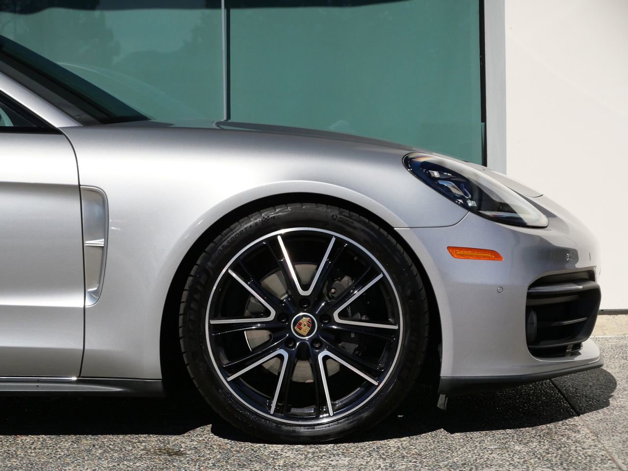 Used 2022 Porsche Panamera 4 Executive w/ Sport Chrono Package image 9