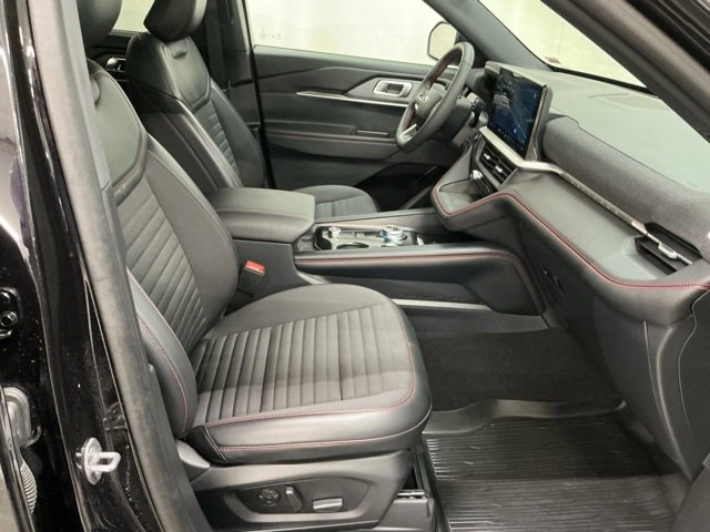 Used 2025 Ford Explorer ST-Line w/ Premium Package image 22