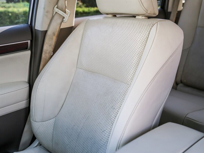 Used 2011 Lexus GX 460 w/ Comfort Plus Pkg image 27