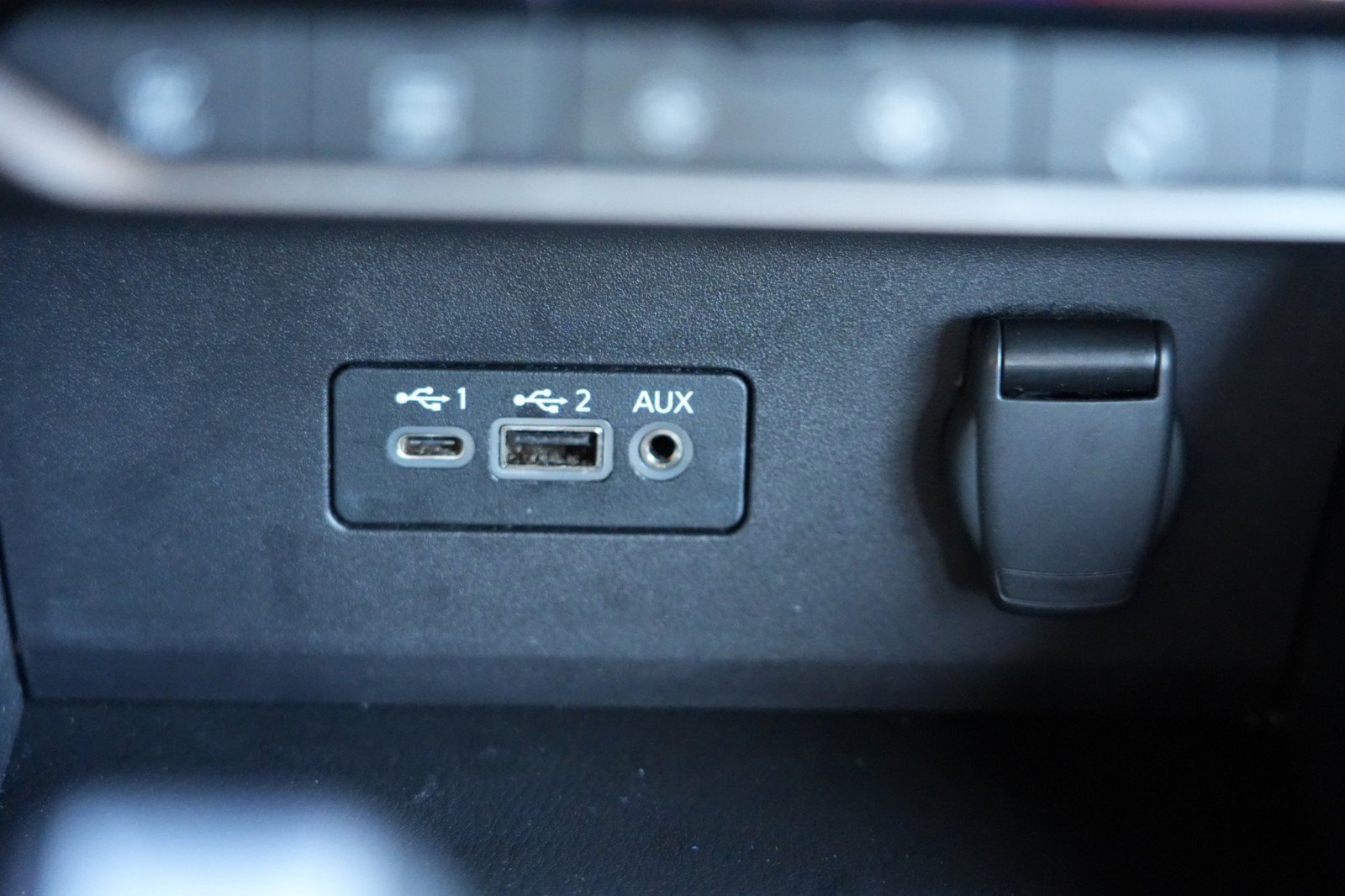 Used 2023 Nissan Sentra SR w/ SR Premium Package FWD image 26