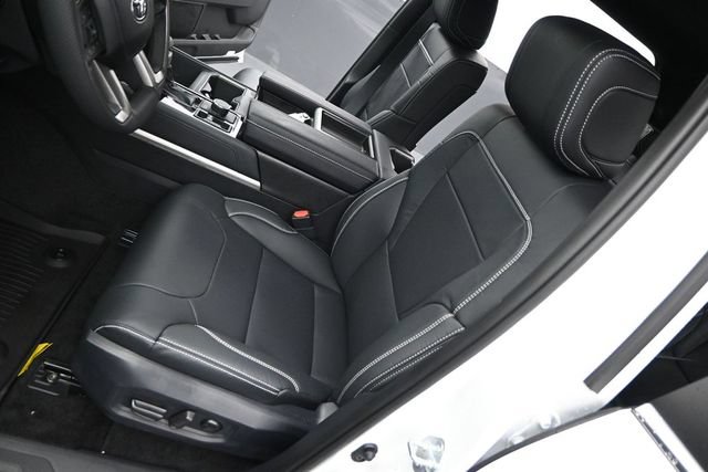 New 2026 Toyota Tundra Limited AWD/4WD image 9