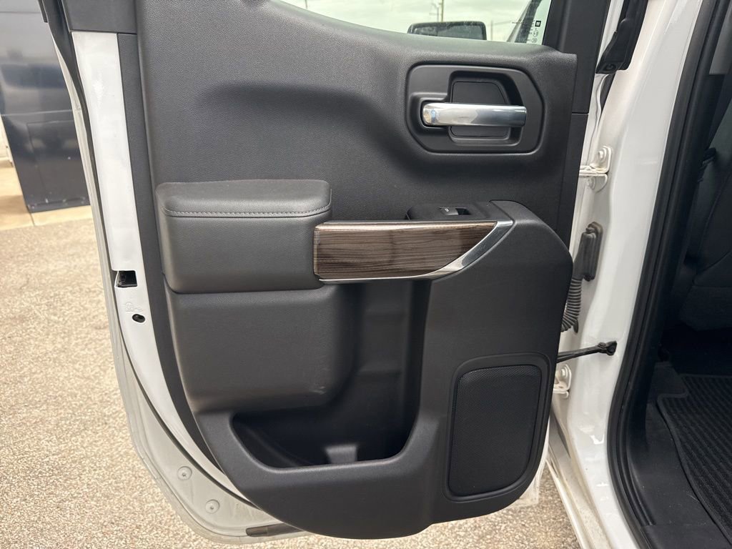 Used 2019 Chevrolet Silverado 1500 RST w/ All-Star Edition AWD/4WD image 11