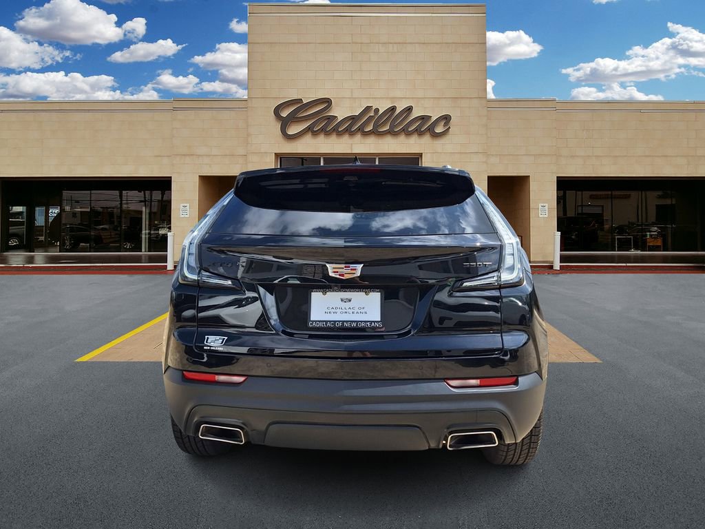 Certified 2023 Cadillac XT4 Premium Luxury w/ Enhanced Visibility Package image 4