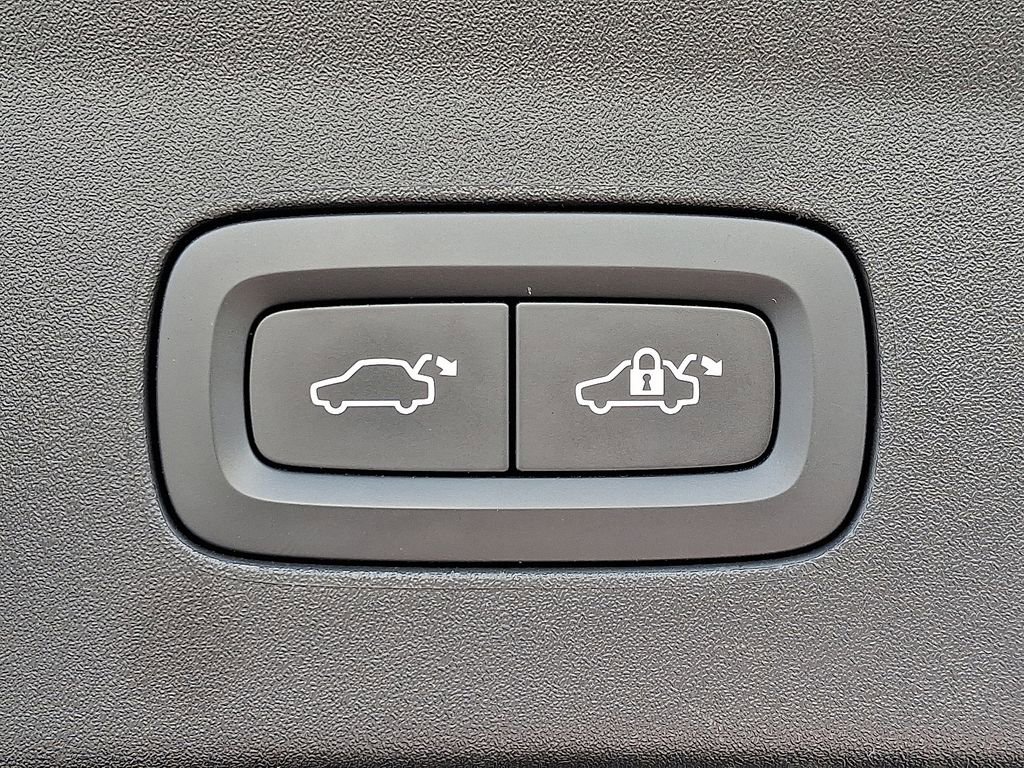 Used 2023 Polestar Polestar 2 w/ Pilot Pack image 31