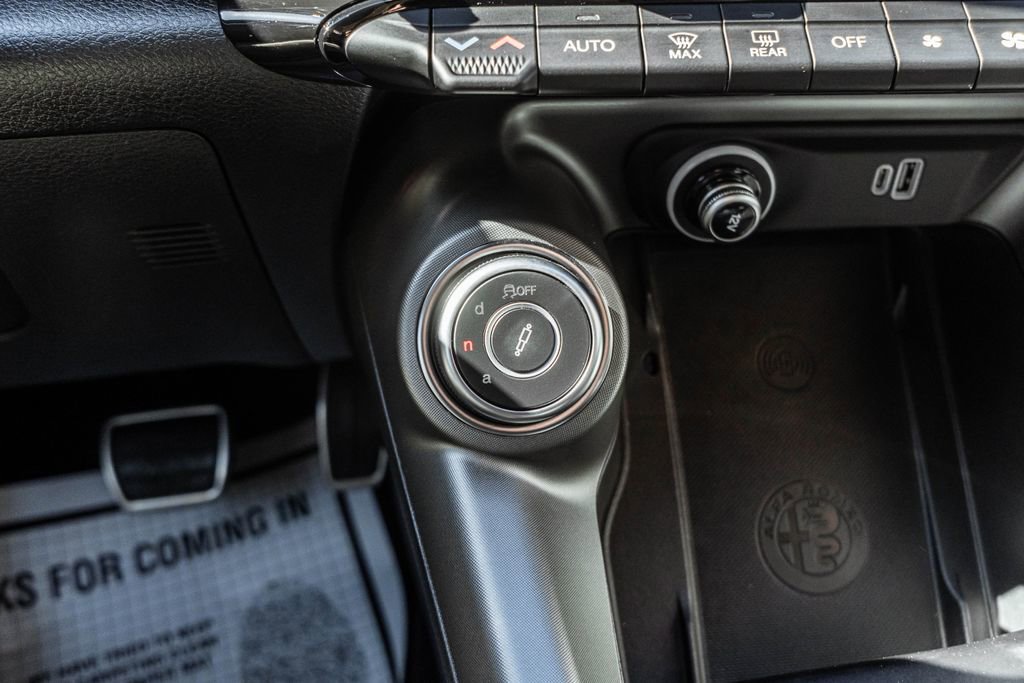 Used 2024 Alfa Romeo Tonale Veloce image 10