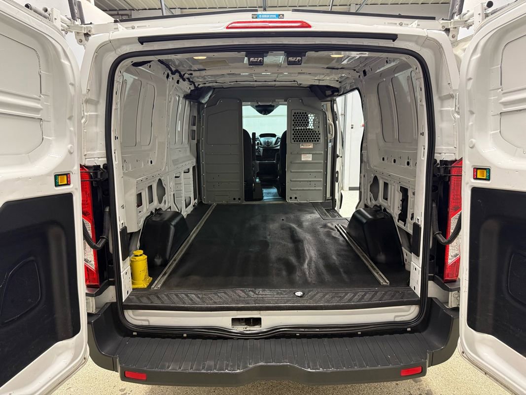 Used 2016 Ford Transit 250 130 Low Roof image 40