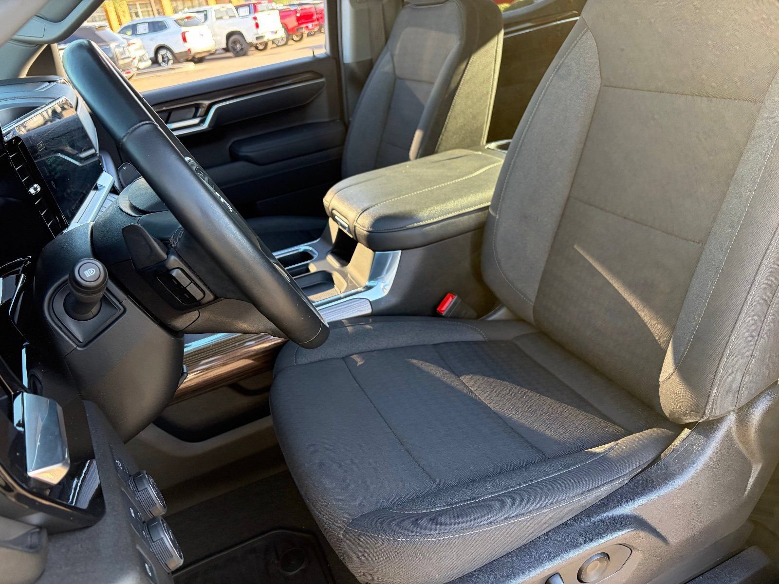 Certified 2025 Chevrolet Silverado 1500 RST AWD/4WD image 21