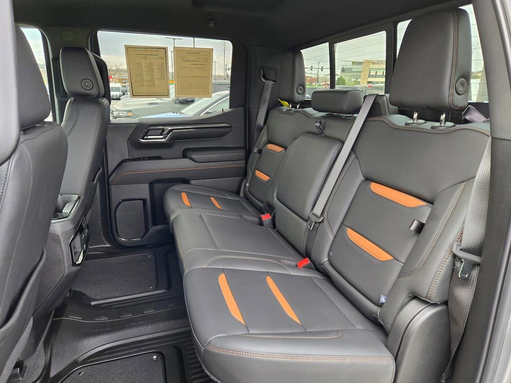 Used 2024 GMC Sierra 1500 AT4 w/ Technology Package AWD/4WD image 29