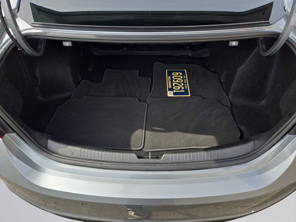 Used 2024 Chevrolet Malibu RS image 17