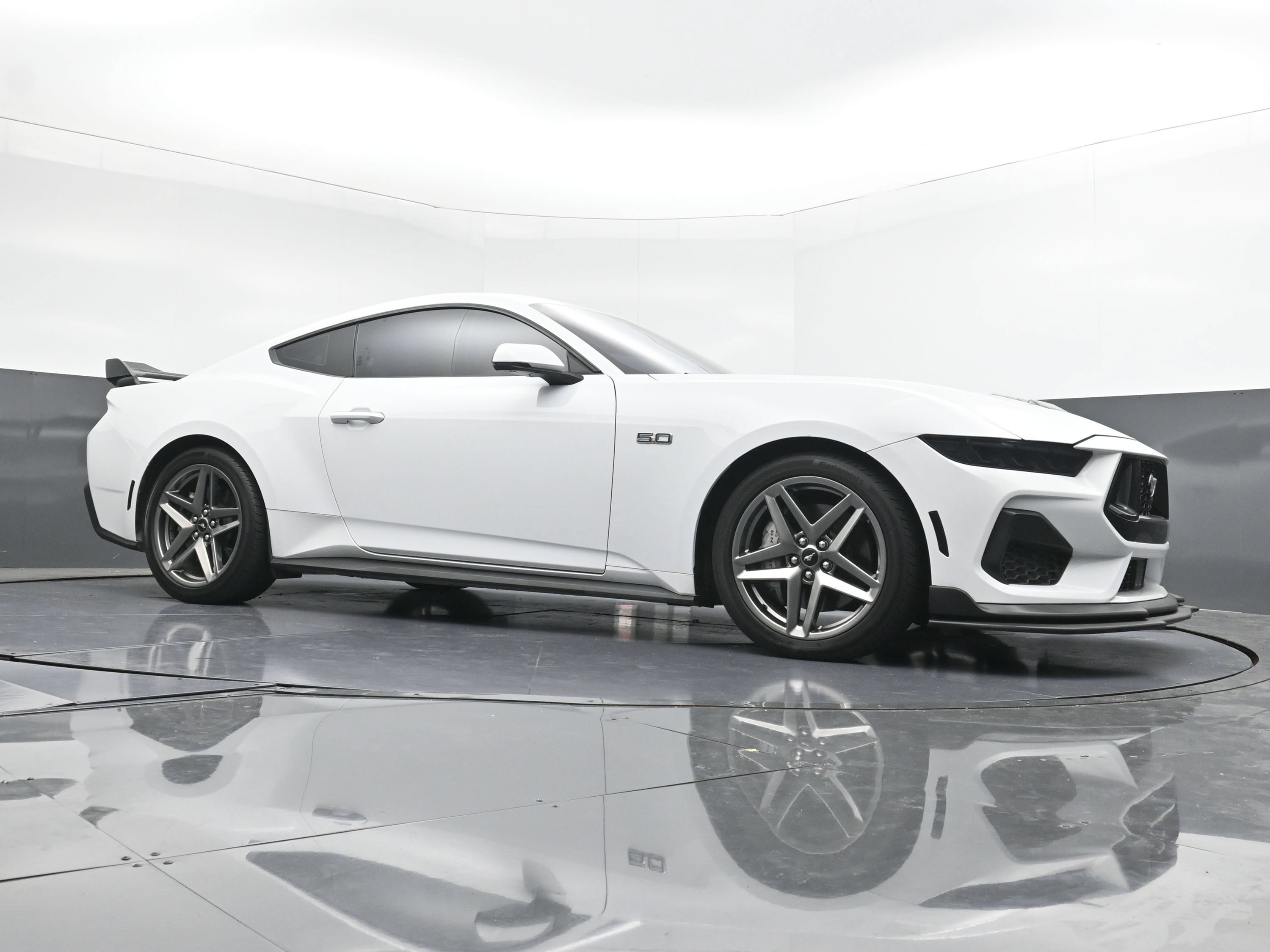 Used 2025 Ford Mustang GT Premium RWD image 26
