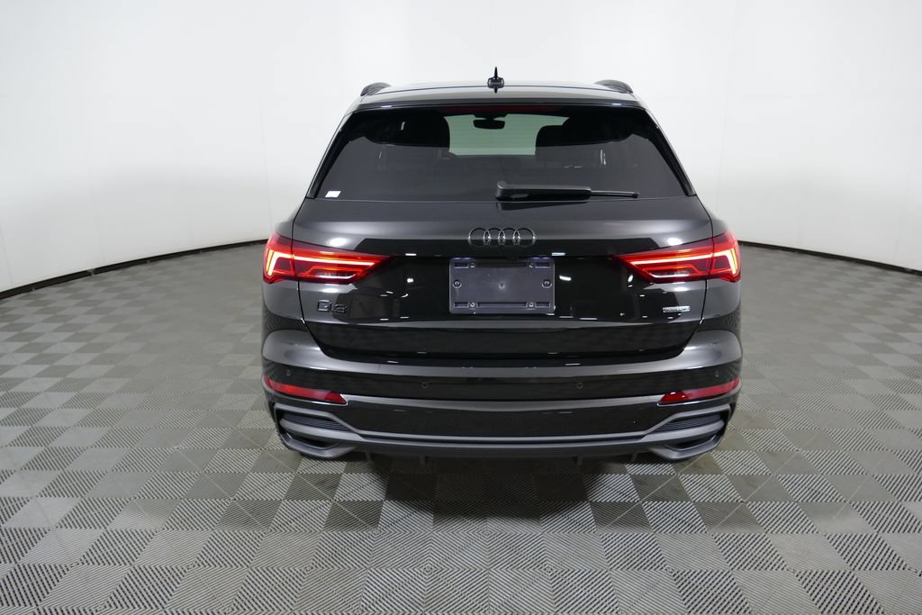 Used 2023 Audi Q3 2.0T Premium Plus w/ Premium Plus Package AWD/4WD image 4