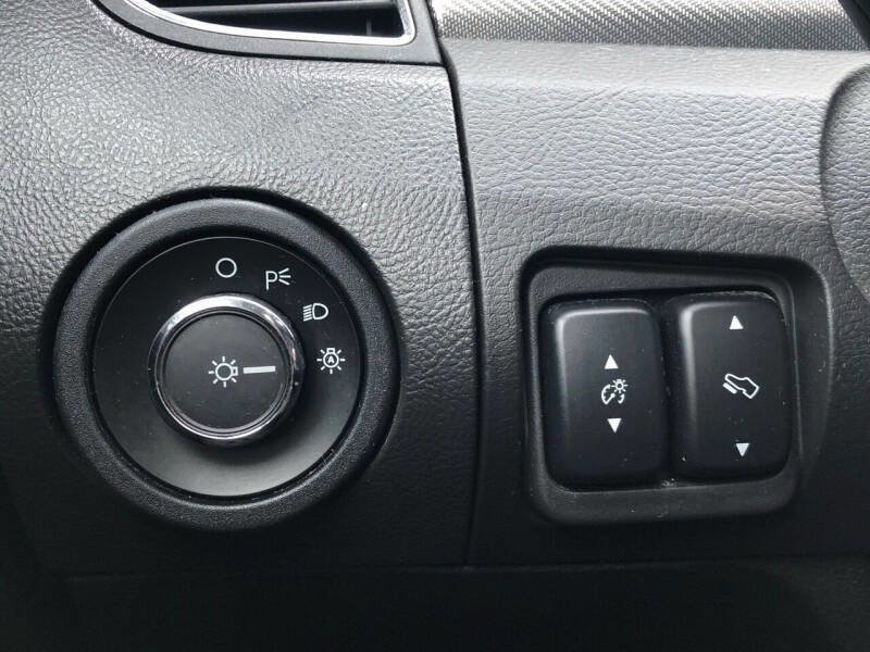 Used 2010 Ford Taurus SHO image 33