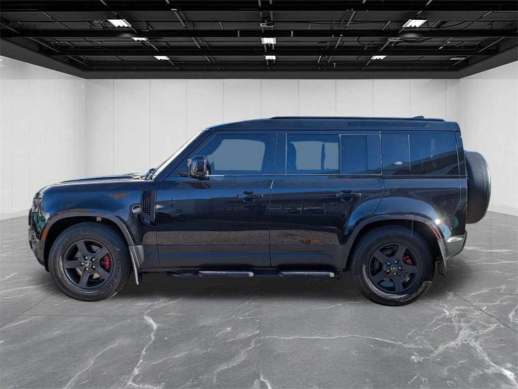 Used 2022 Land Rover Defender 110 image 2