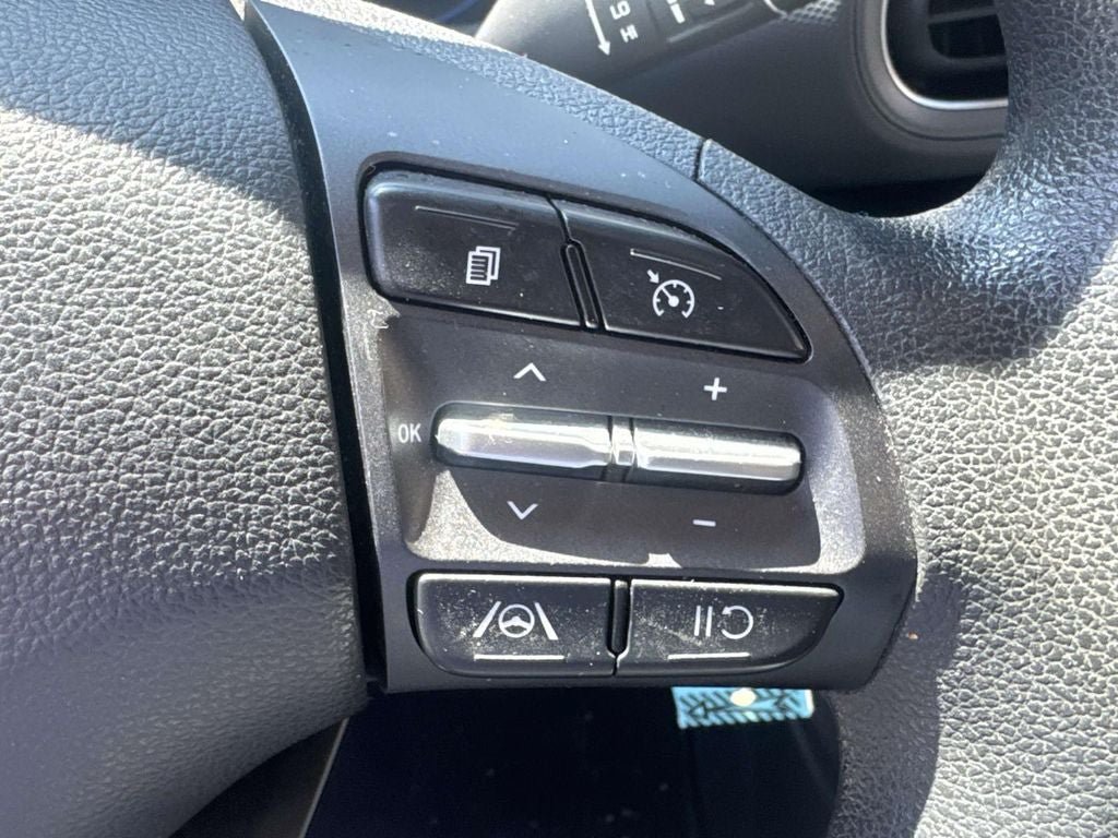 Used 2022 Hyundai Kona SE w/ Cargo Package AWD/4WD image 23