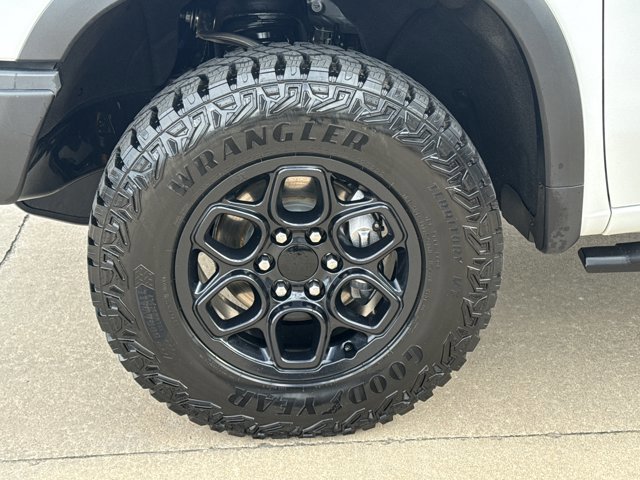 Used 2023 Chevrolet Silverado 1500 ZR2 w/ ZR2 Bison Edition AWD/4WD image 13