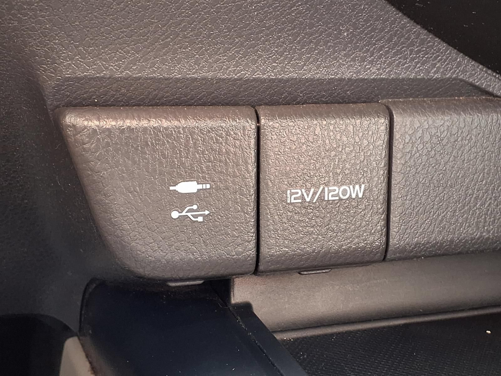Used 2019 Toyota Camry SE FWD image 25