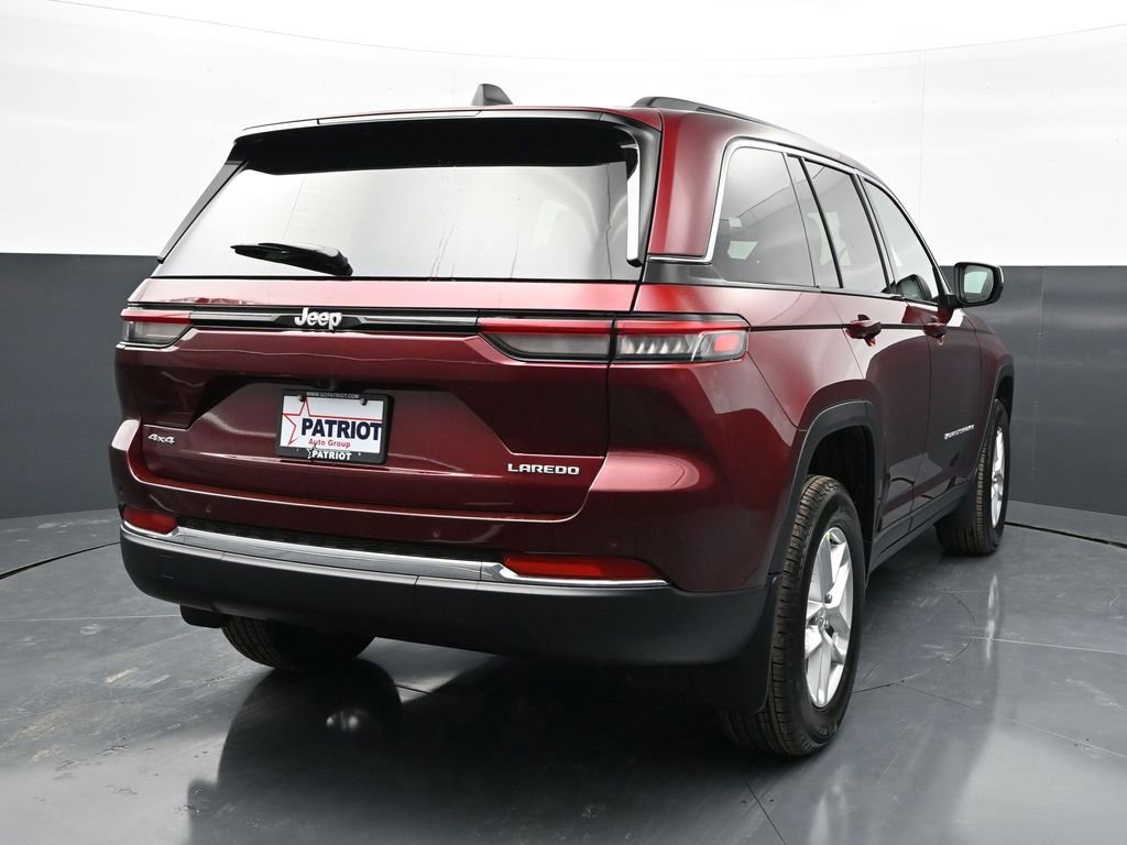 New 2026 Jeep Grand Cherokee Laredo X image 2