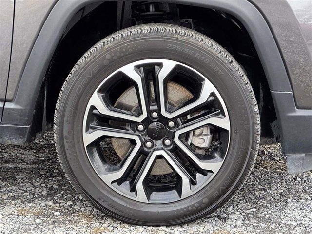 Used 2023 Jeep Compass Limited image 25