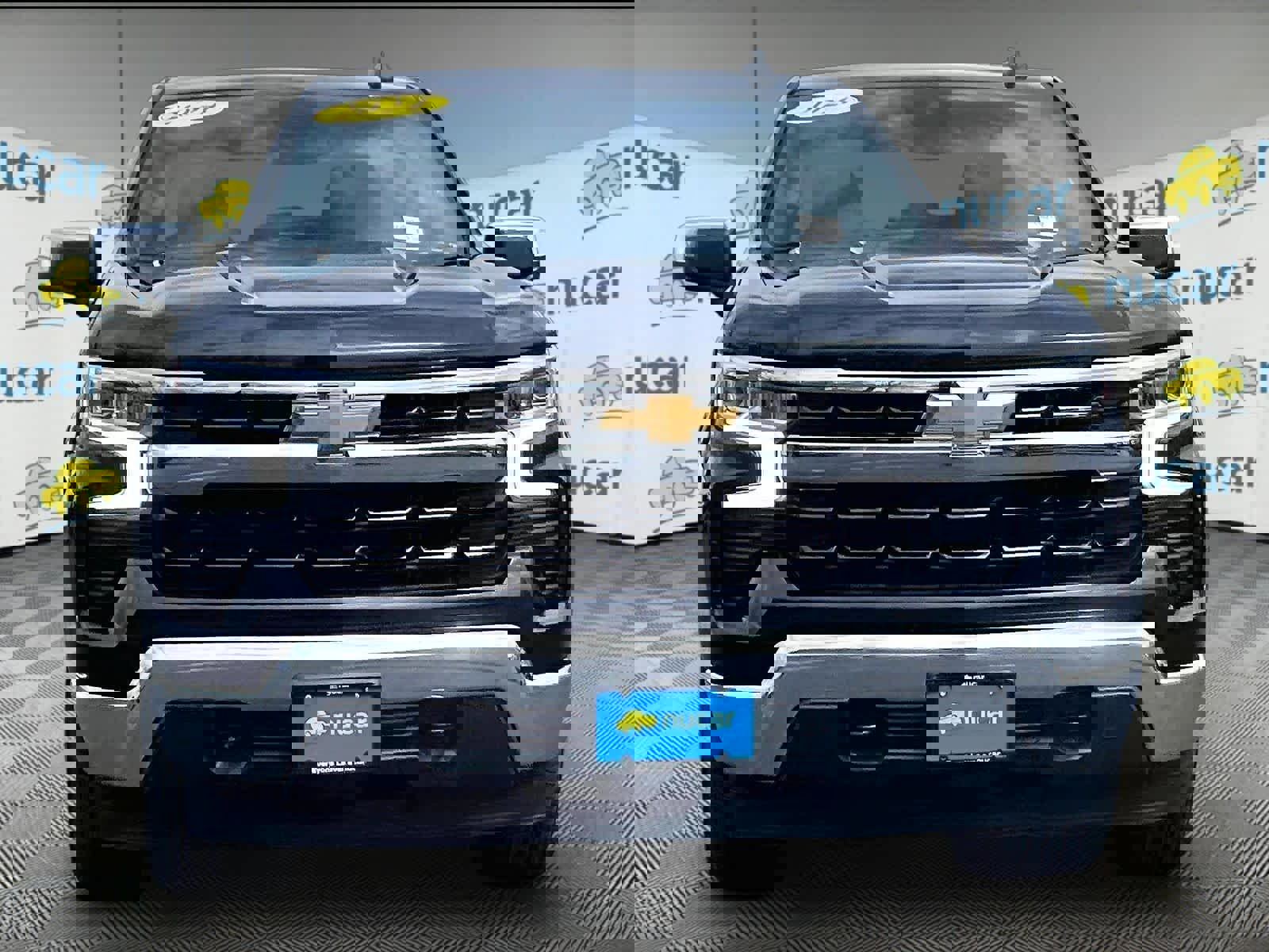 Used 2024 Chevrolet Silverado 1500 LT AWD/4WD image 2