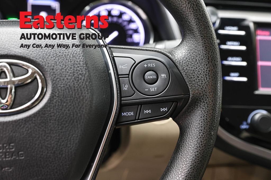 Used 2019 Toyota Camry LE w/ Convenience Package FWD image 16