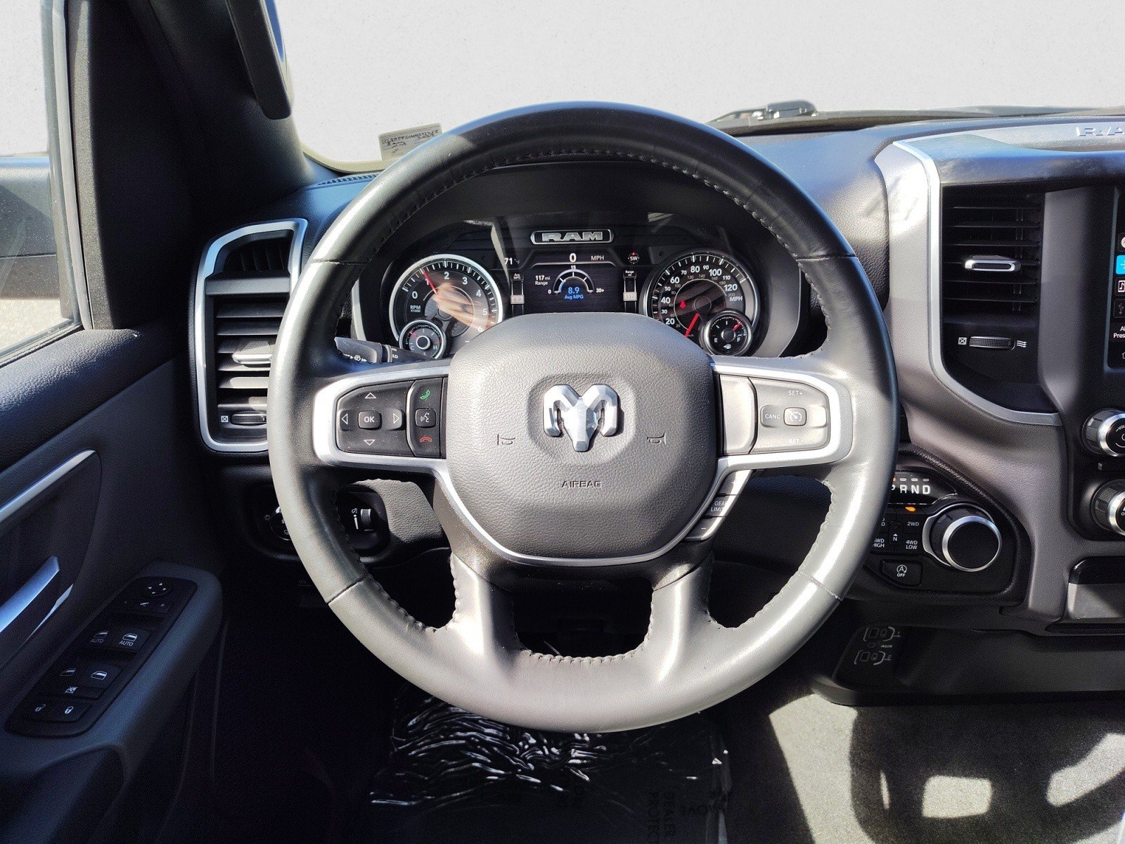 Used 2022 RAM 1500 Big Horn AWD/4WD image 14
