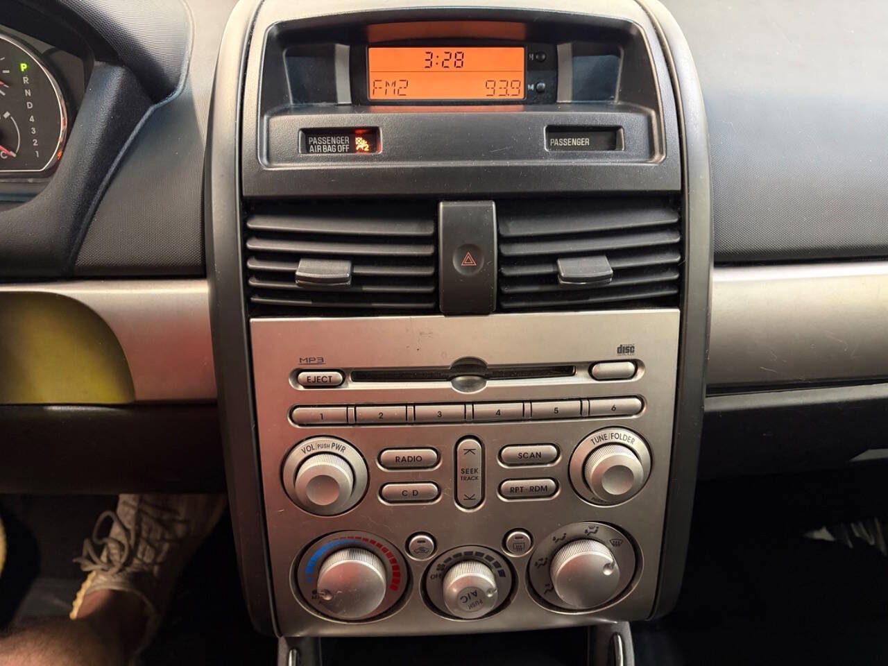 Used 2012 Mitsubishi Galant FE image 15