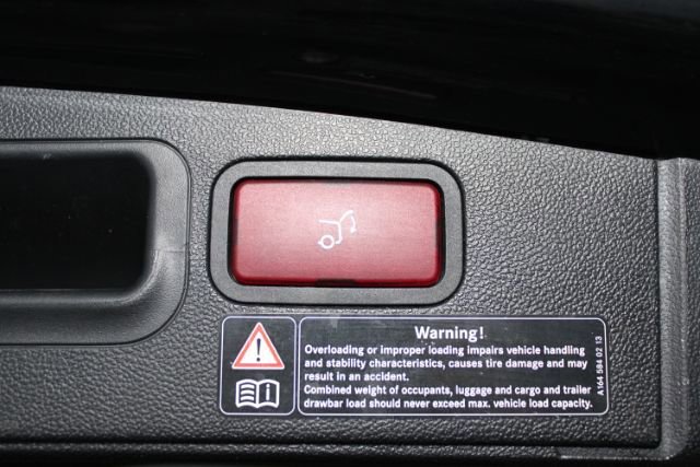 Used 2010 Mercedes-Benz ML 350 BlueTEC 4MATIC image 24