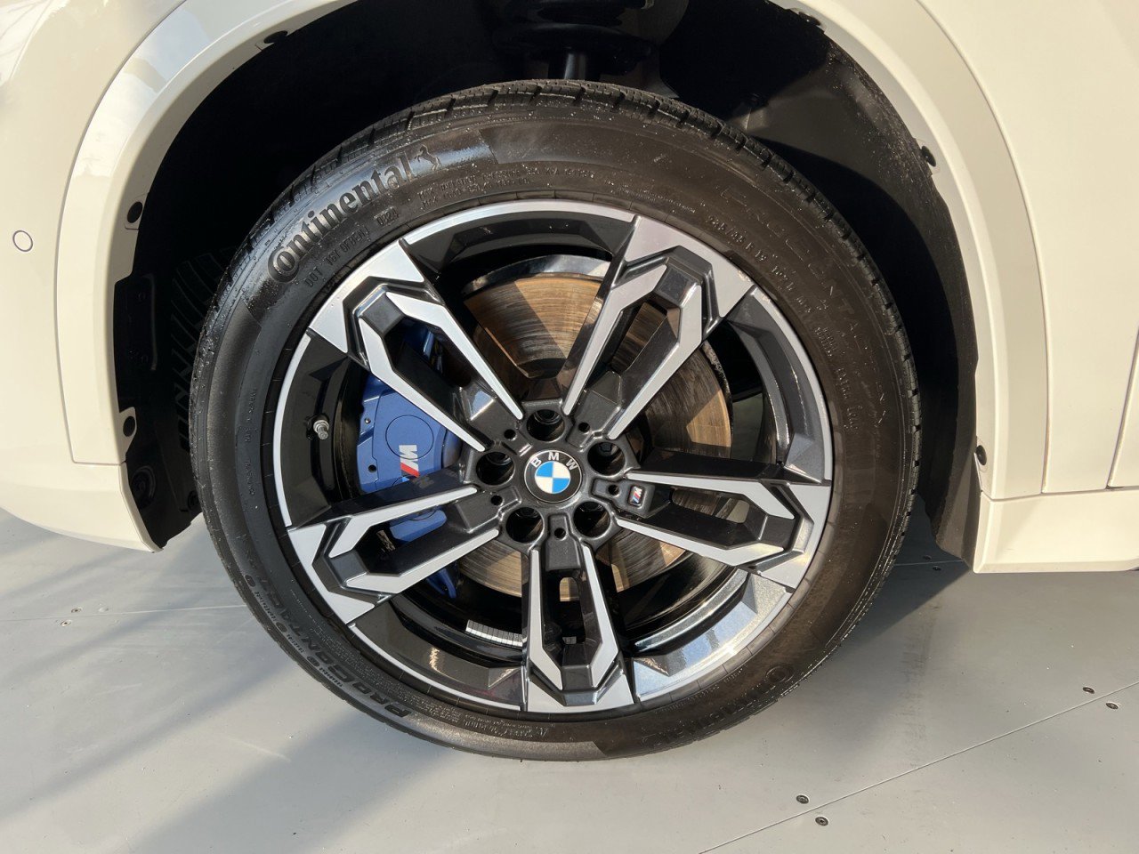 Used 2024 BMW X1 M35i w/ Premium Package image 63