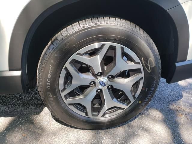 Certified 2023 Subaru Forester Premium AWD/4WD image 20