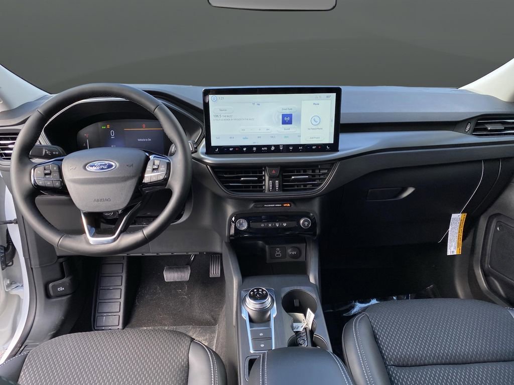 New 2025 Ford Escape SE w/ Class II Trailer Tow Package image 5