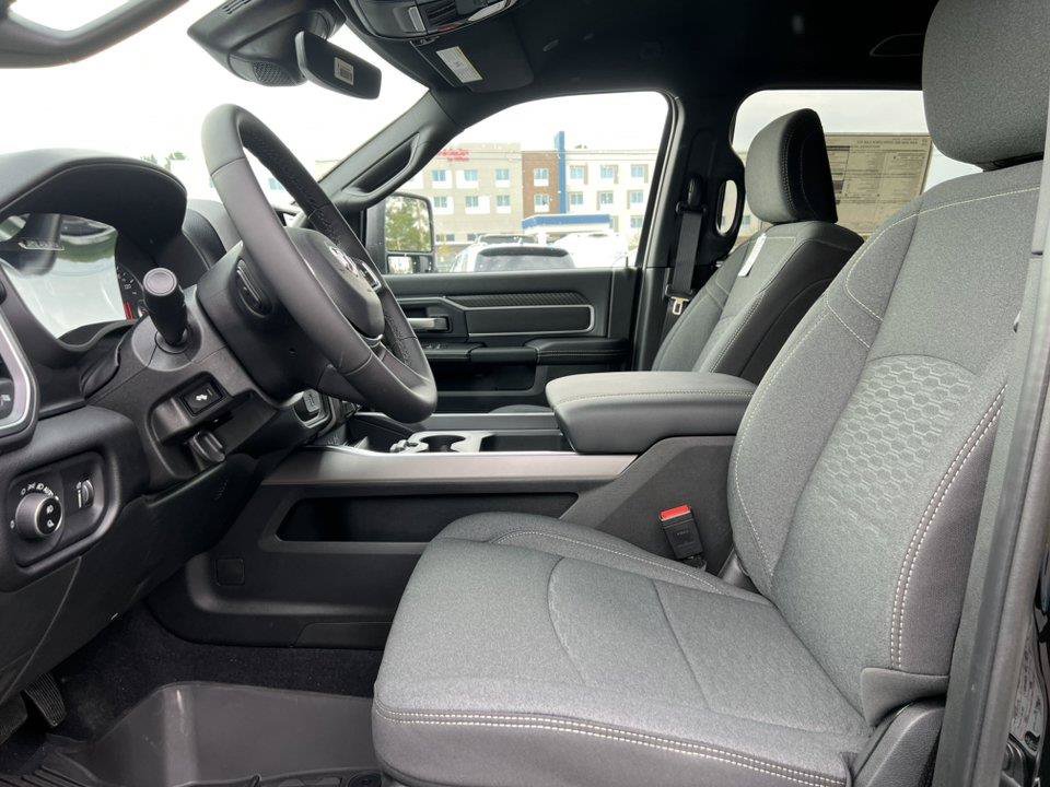 New 2027 RAM 2500 Big Horn AWD/4WD image 3