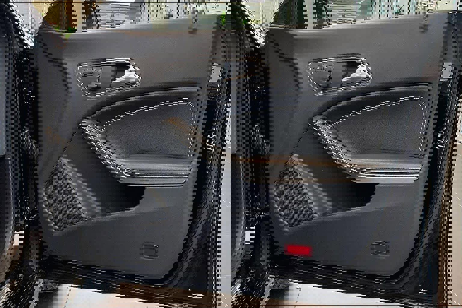 Used 2015 Mercedes-Benz CLA 250 image 21