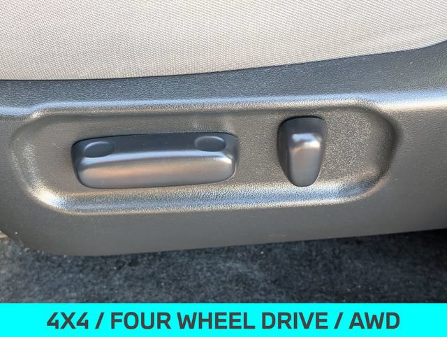 Used 2023 Toyota Tacoma SR5 w/ Technology Package AWD/4WD image 15
