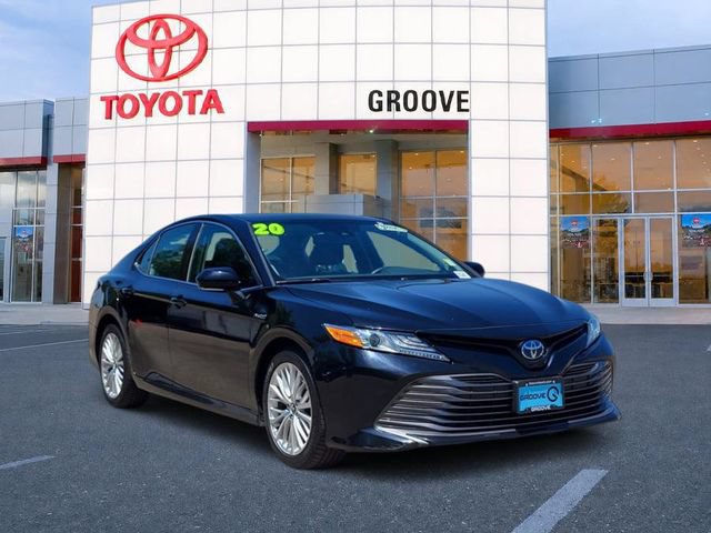 Used 2020 Toyota Camry XLE w/ Sunroof Package FWD image 8