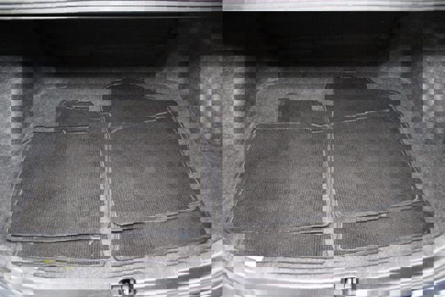 Used 2018 Toyota Corolla LE image 18