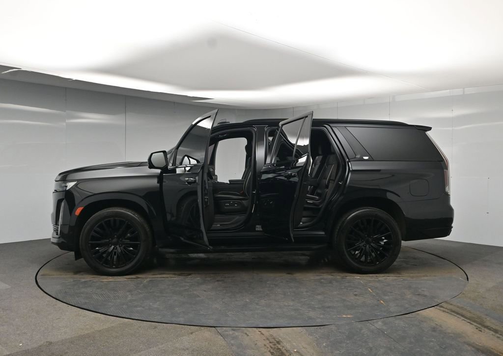 Used 2021 Cadillac Escalade Sport w/ LPO, Illumination Package image 49