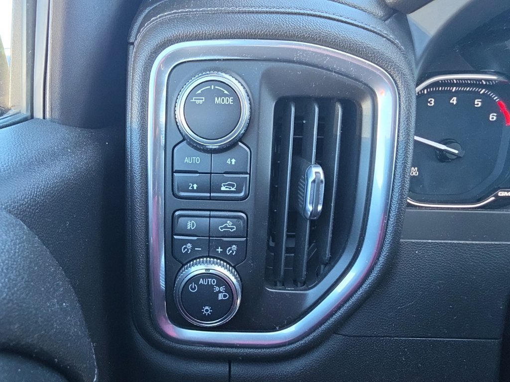 Certified 2022 GMC Sierra 1500 Elevation w/ LPO, Elevation Black Package AWD/4WD image 7