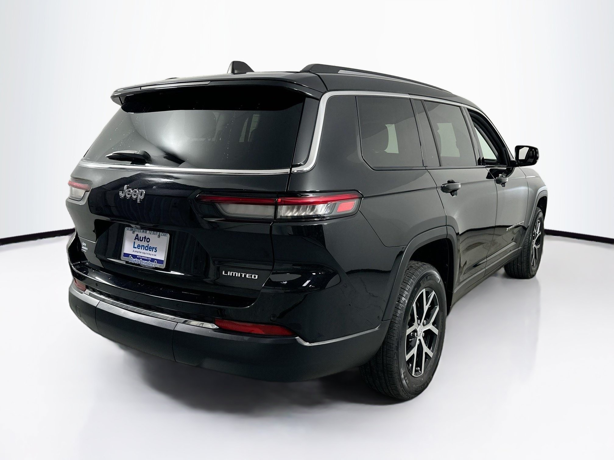 Used 2023 Jeep Grand Cherokee L Limited RWD image 5
