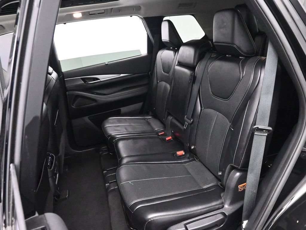 Used 2023 INFINITI QX60 Luxe w/ Cargo Package AWD/4WD image 19