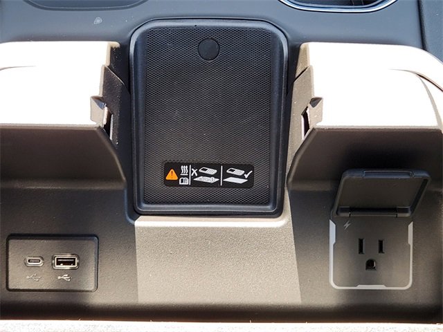 New 2025 GMC Sierra 3500 Denali w/ Denali Reserve Package image 17