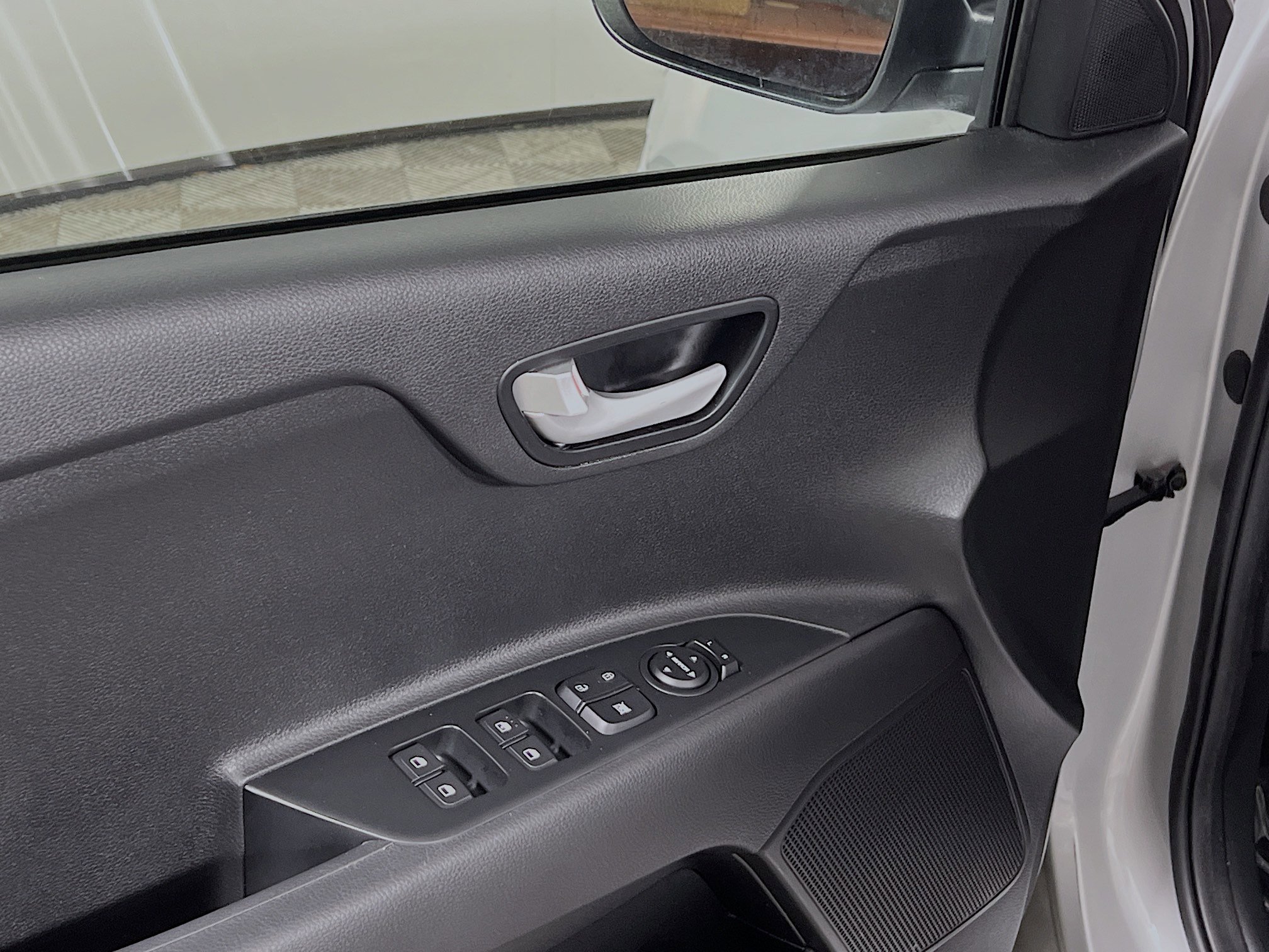 Used 2021 Kia Rio LX image 17