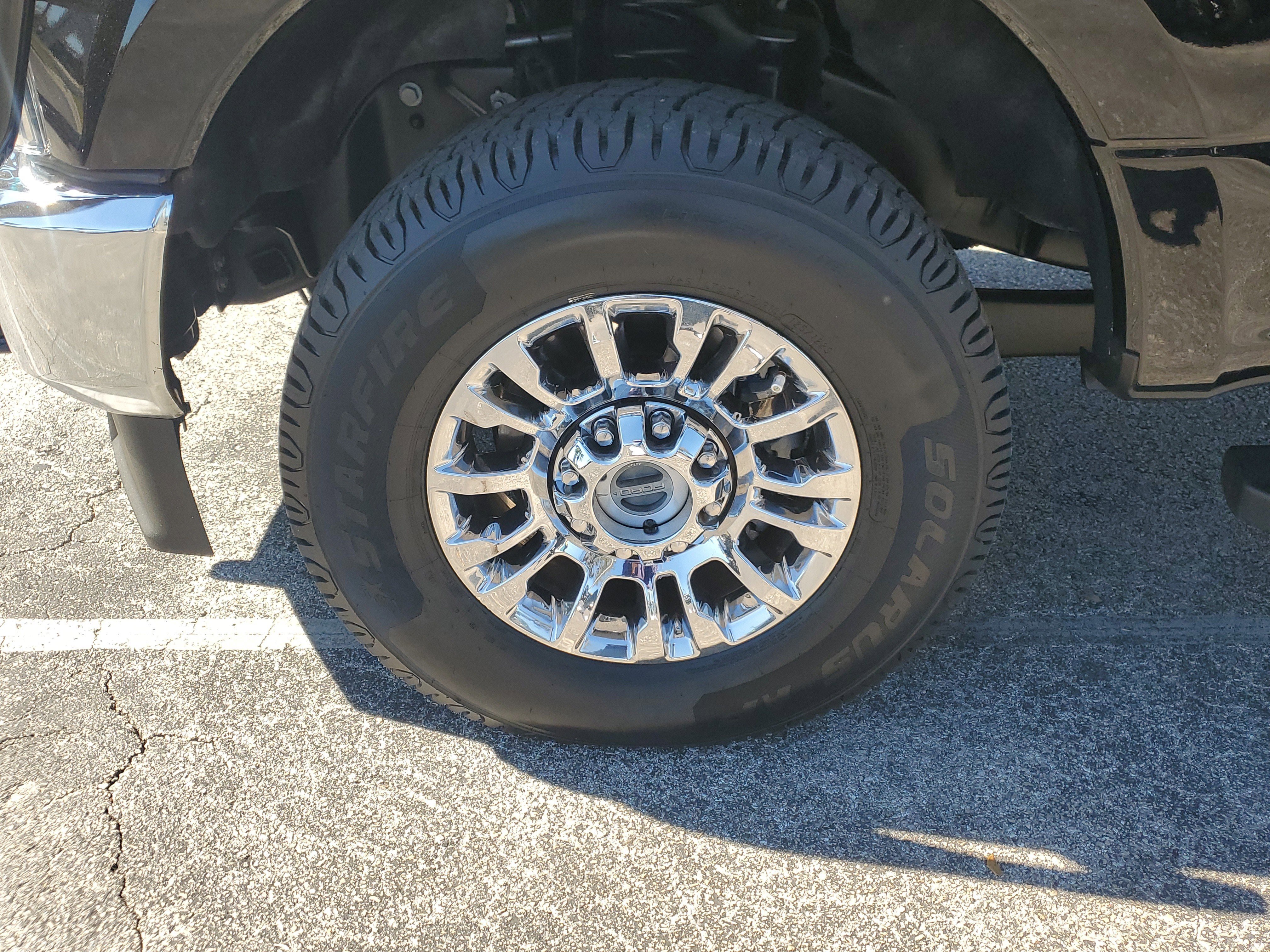 Used 2022 Ford F250 XLT w/ XLT Premium Package image 5