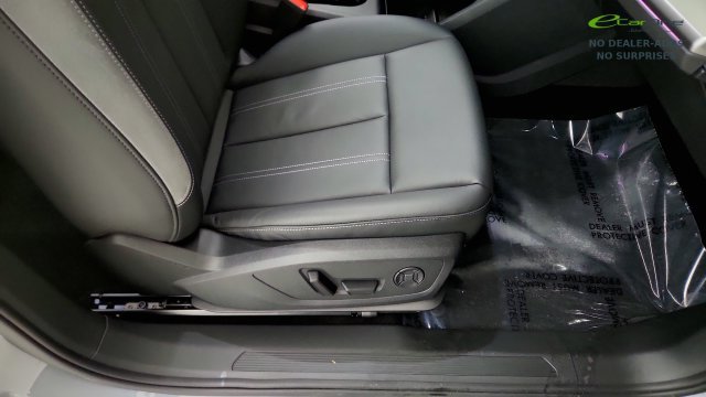 Used 2024 Audi Q4 e-tron Premium Plus w/ Premium Plus AWD/4WD image 41