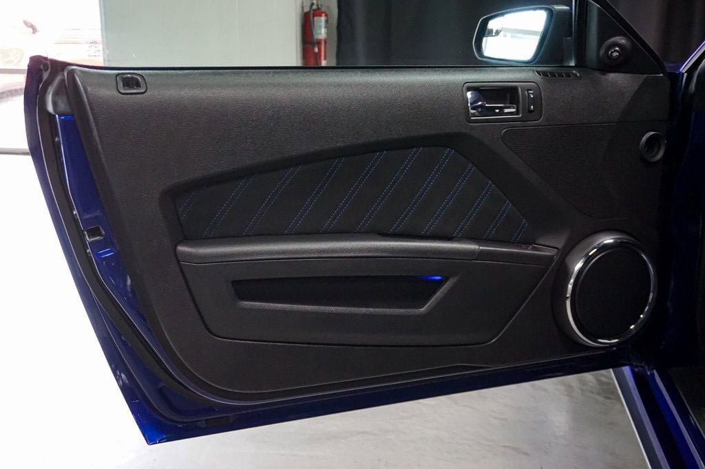 Used 2013 Ford Mustang GT Premium w/ Electronics Pkg image 16