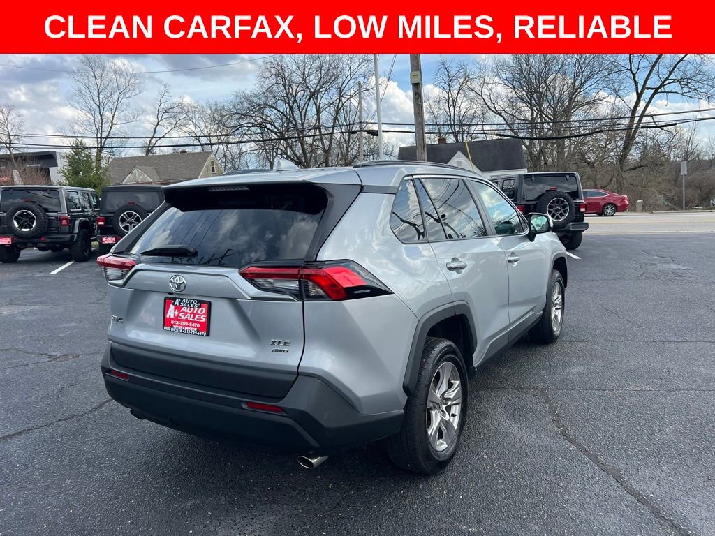 Used 2022 Toyota RAV4 XLE AWD/4WD image 6
