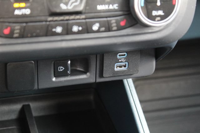 Used 2024 Ford Maverick Lariat w/ Black Appearance Package AWD/4WD image 28